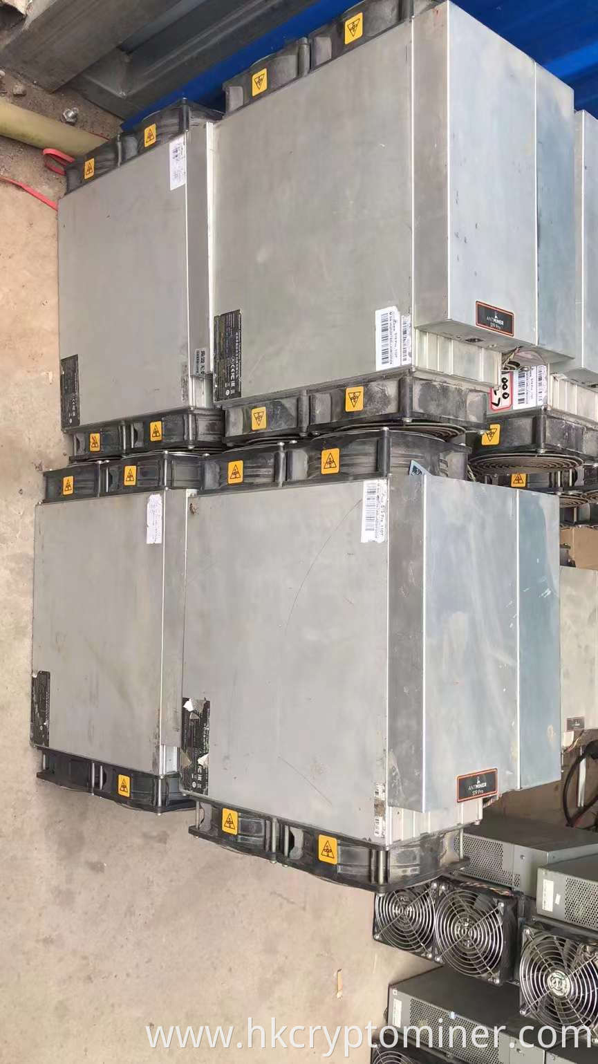 Bitmain S19